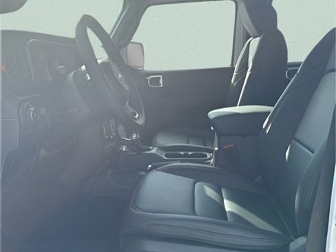 New 2026 Jeep Wrangler Unlimited Rubicon image 13