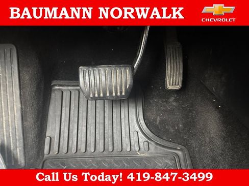 Used 2017 Ford Fusion SE w/ Fusion SE Technology Package FWD image 41