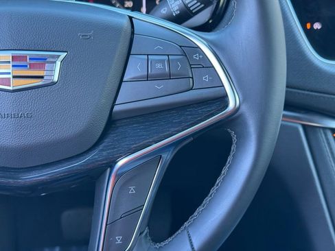 Certified 2025 Cadillac XT5 Premium Luxury image 31