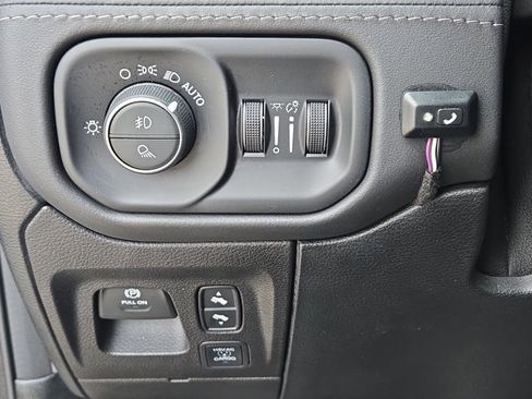 Used 2021 RAM 1500 Limited w/ Night Edition image 22