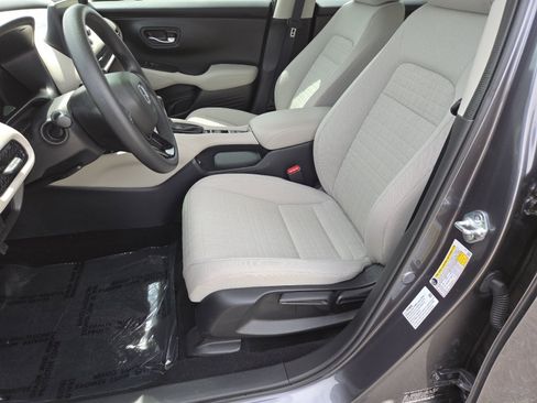 Used 2023 Honda HR-V LX image 24