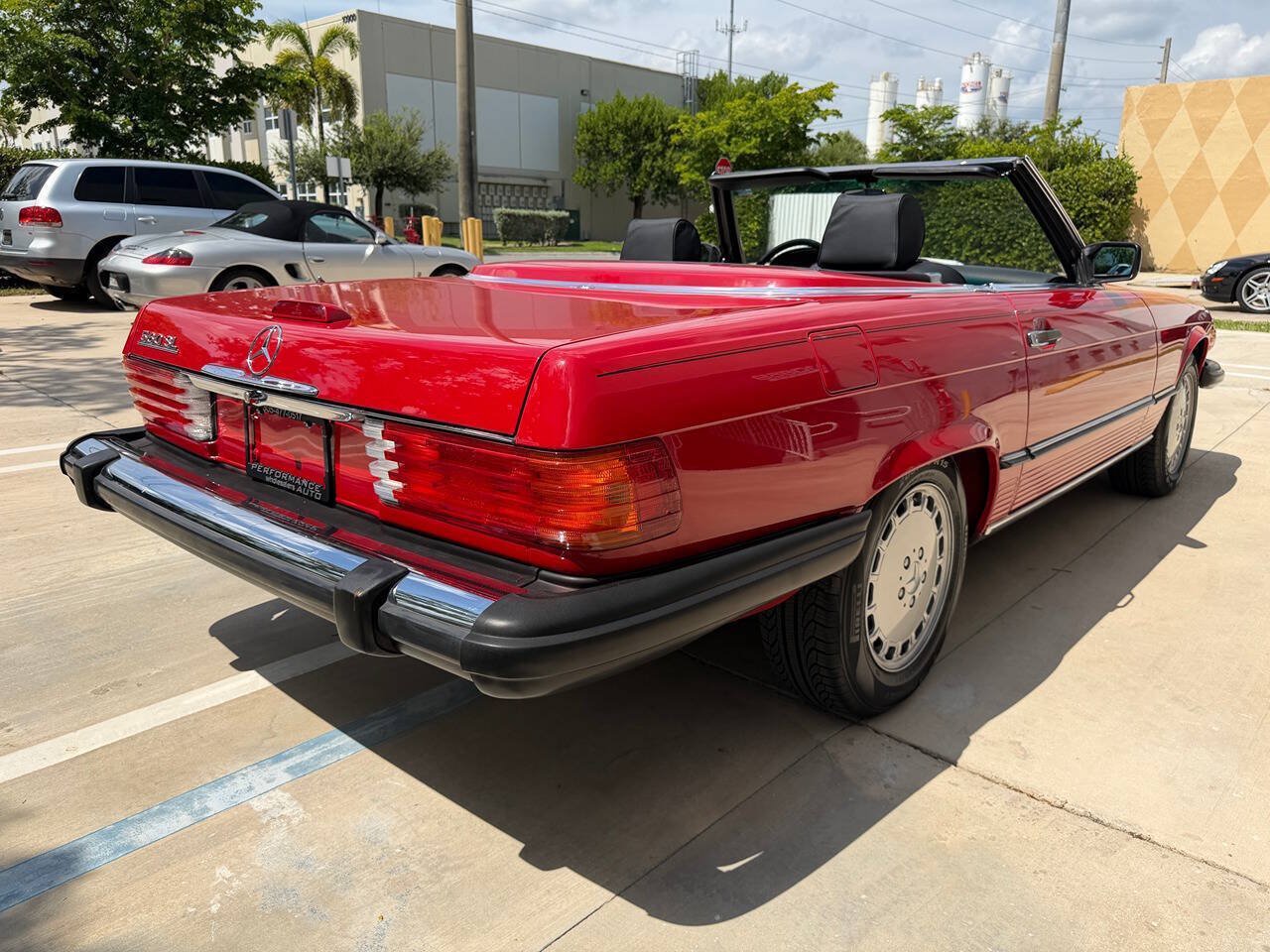 Used 1989 Mercedes-Benz 560 SL image 5