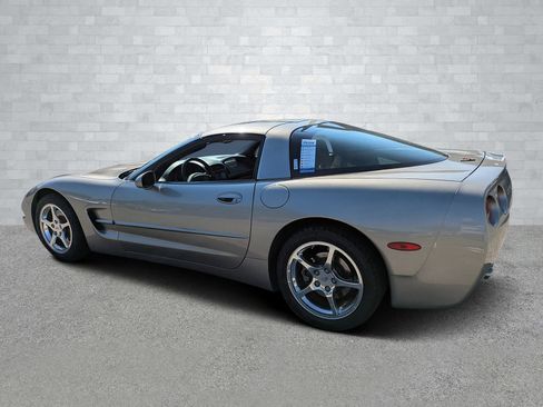 Used 2000 Chevrolet Corvette Coupe w/ Memory Pkg image 7
