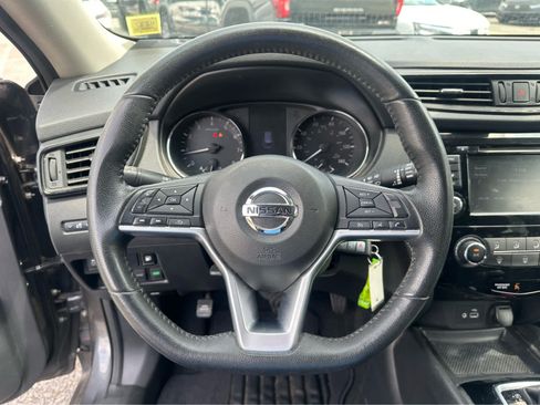 Used 2019 Nissan Rogue S w/ Special Edition Package AWD/4WD image 11