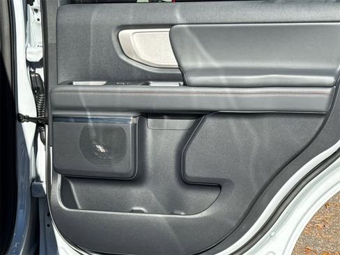 New 2025 Ford Expedition Active image 15