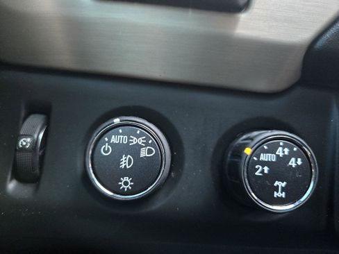 Used 2015 GMC Yukon Denali w/ Premium Package image 36