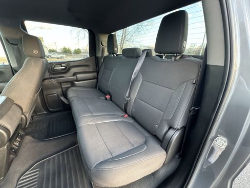 Used 2022 Chevrolet Silverado 1500 LT w/ Z71 Off-Road Package image 22