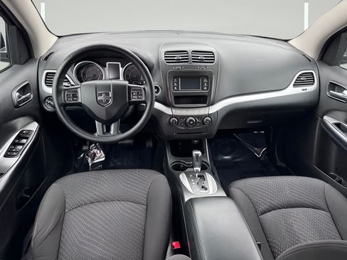 Used 2017 Dodge Journey SE FWD image 5