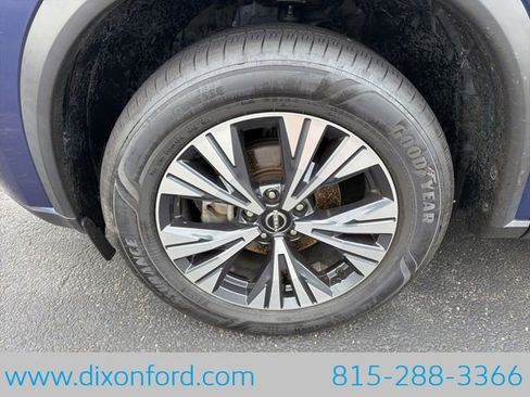 Used 2023 Nissan Rogue SV FWD image 11