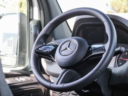 New 2025 Mercedes-Benz Sprinter 2500 image 16