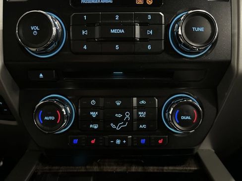 Used 2017 Ford F250 Lariat w/ Lariat Ultimate Package image 21