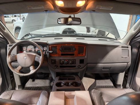 Used 2006 Dodge Ram 2500 Truck SLT w/ Quad Cab Big Horn Value Group image 14
