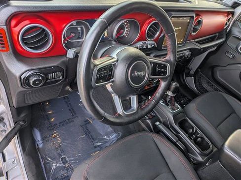 Used 2018 Jeep Wrangler Rubicon w/ Cold Weather Group image 10
