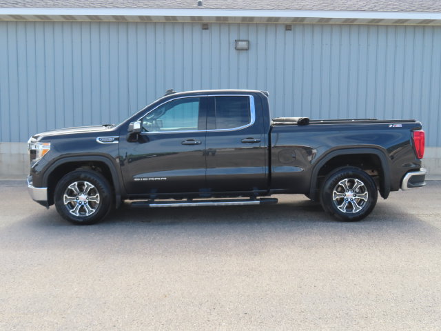 Used 2020 GMC Sierra 1500 SLE w/ SLE Value Package AWD/4WD image 9