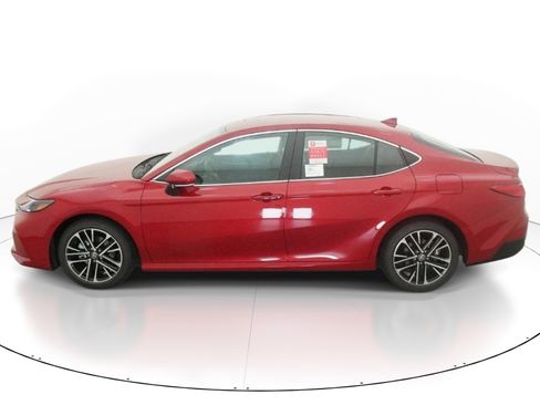 New 2026 Toyota Camry XLE FWD image 3