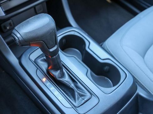 Used 2021 Chevrolet Colorado W/T image 19