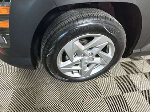 Used 2026 Hyundai Kona SE FWD image 10