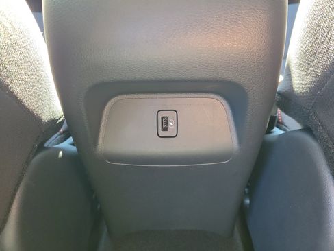 Certified 2025 Nissan Sentra SR image 14