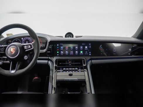 Certified 2025 Porsche Panamera 4 image 20