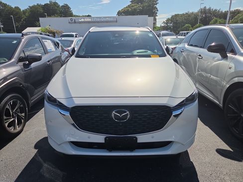 Used 2023 MAZDA CX-5 Signature AWD/4WD image 2