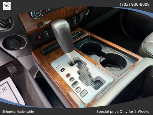 Used 2011 Nissan Titan SL w/ SL Technology Pkg AWD/4WD image 21
