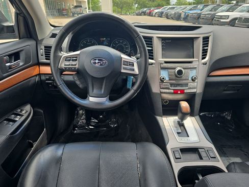 Used 2013 Subaru Outback 2.5i Limited w/ Popular Pkg 3 AWD/4WD image 18