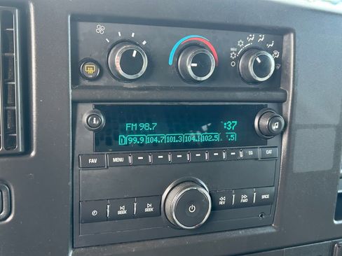 Used 2021 Chevrolet Express 2500 w/ Driver Convenience Package image 23