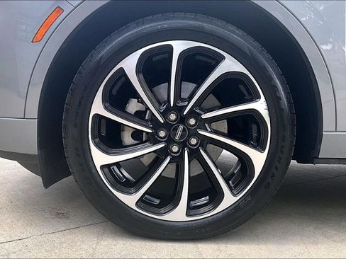 Used 2025 Lincoln Nautilus Black Label AWD/4WD image 8