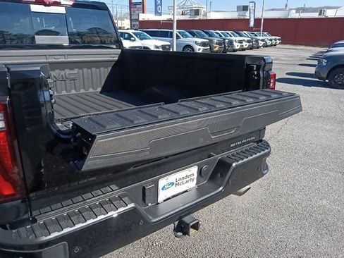 Used 2025 GMC Sierra 2500 Denali w/ Technology Package image 30
