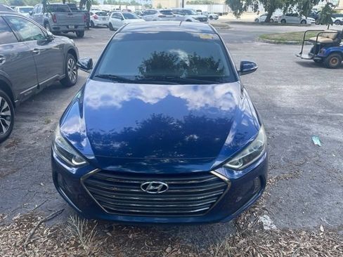Used 2017 Hyundai Elantra Limited FWD image 2
