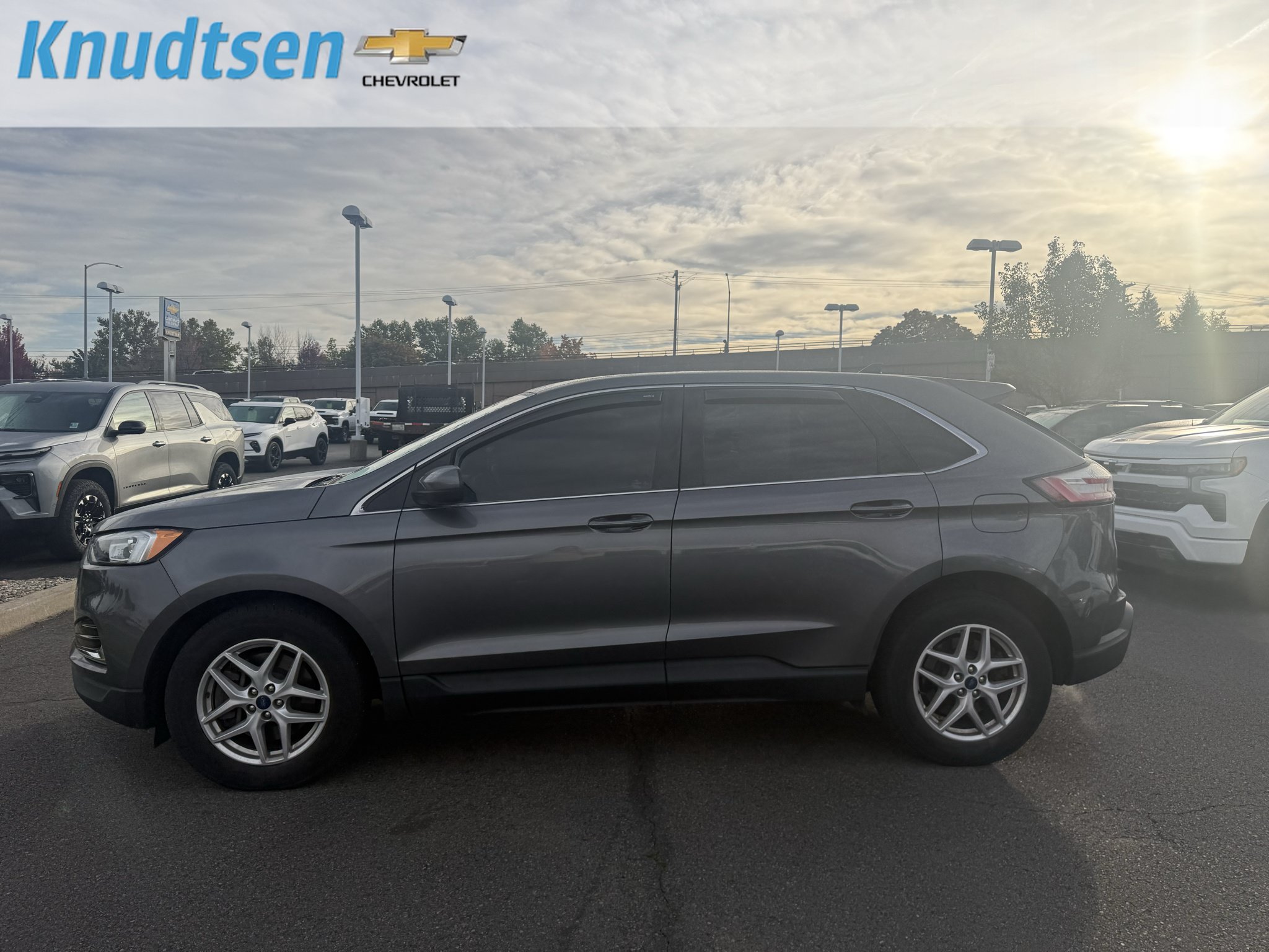 Used 2022 Ford Edge SEL AWD/4WD image 4