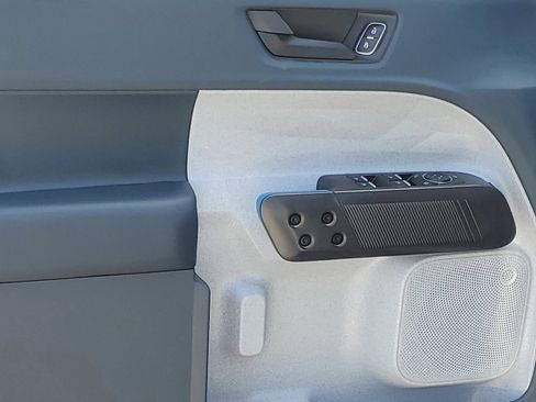 New 2025 Ford Maverick XLT w/ XLT Luxury Package image 8