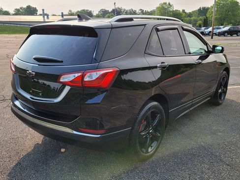 Used 2020 Chevrolet Equinox Premier w/ Premier Redline Edition FWD image 12