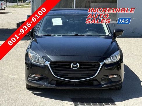Used 2018 MAZDA MAZDA3 Touring FWD image 1