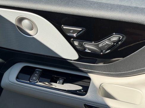 New 2026 Lincoln Aviator Reserve AWD/4WD image 13