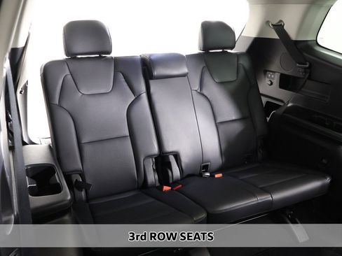 Used 2024 Kia Telluride S w/ S Sunroof Package image 9