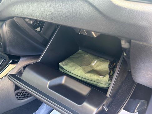 Used 2021 Jeep Compass Latitude image 29