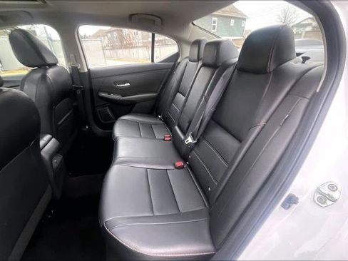 Certified 2023 Nissan Sentra SR w/ SR Premium Package image 19