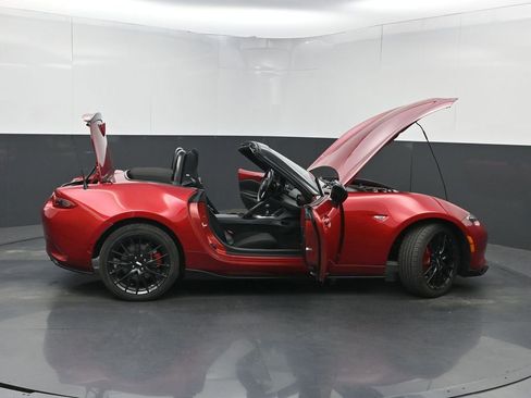 Used 2016 MAZDA MX-5 Miata Club w/ Brembo/BBS Package image 31