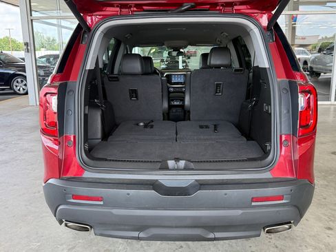 Used 2023 GMC Acadia SLT AWD/4WD image 24