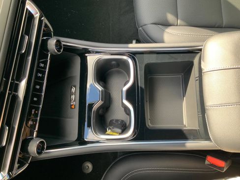 New 2026 Chevrolet Traverse LT w/ LPO, Floor Liner Package image 25