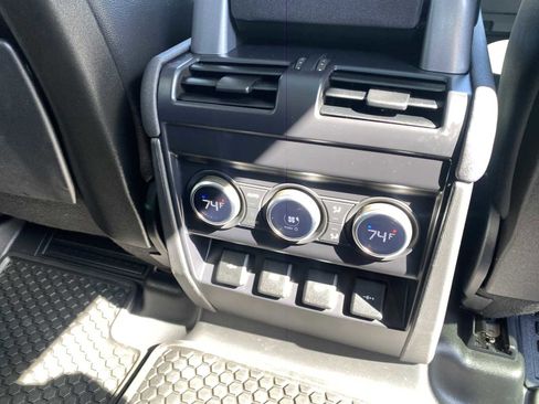 Used 2020 Land Rover Defender 110 First Edition image 39