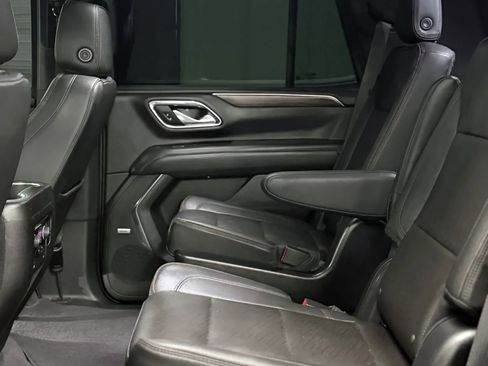 Used 2022 Chevrolet Tahoe High Country AWD/4WD image 14
