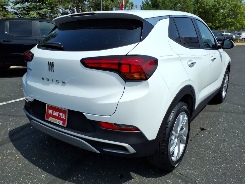 Used 2024 Buick Encore GX Preferred FWD image 4