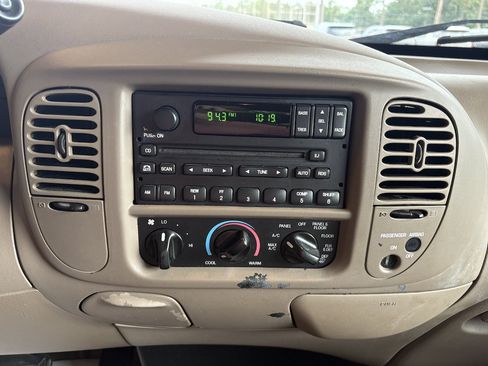 Used 2002 Ford F150 2WD SuperCab image 16