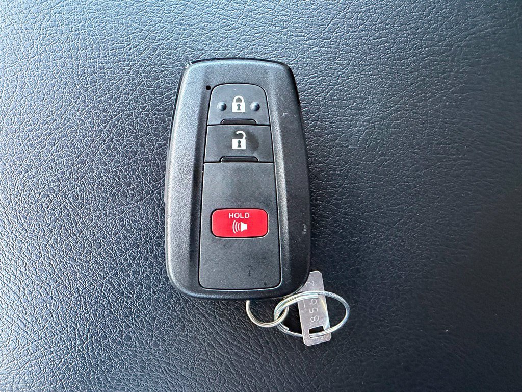 Used 2024 Toyota 4Runner SR5 AWD/4WD image 26