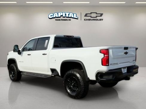 Used 2025 Chevrolet Silverado 2500 ZR2 image 6