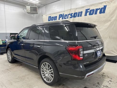 Used 2022 Ford Expedition Limited image 6