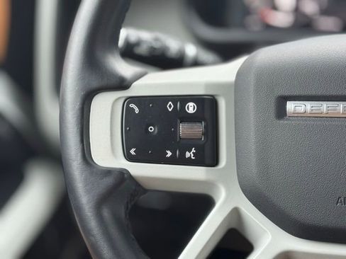 Used 2024 Land Rover Defender 110 X-Dynamic SE image 23