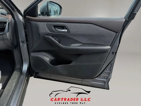 Used 2021 Nissan Rogue SV AWD/4WD image 17